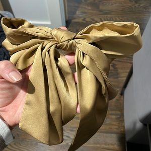 Gold j crew hair tie